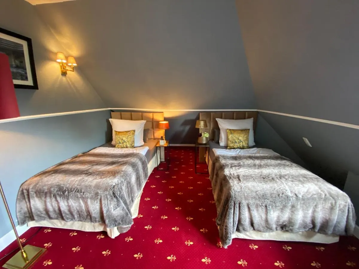 Boutique Hotel Villa Sarah Düsseldorf 4*,